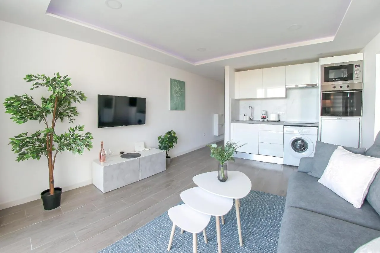 Amazing Spacious 1 Bedroom Flat With Ocean View, 311, Ponderosa Playa Feñabe 0*,  Spanien