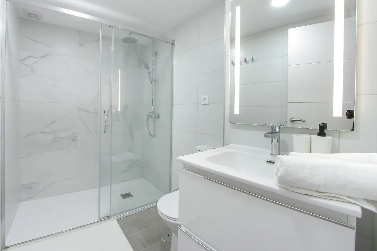 Amazing Spacious 1 Bedroom Flat With Ocean View, 311, Ponderosa Playa Feñabe Feriehus